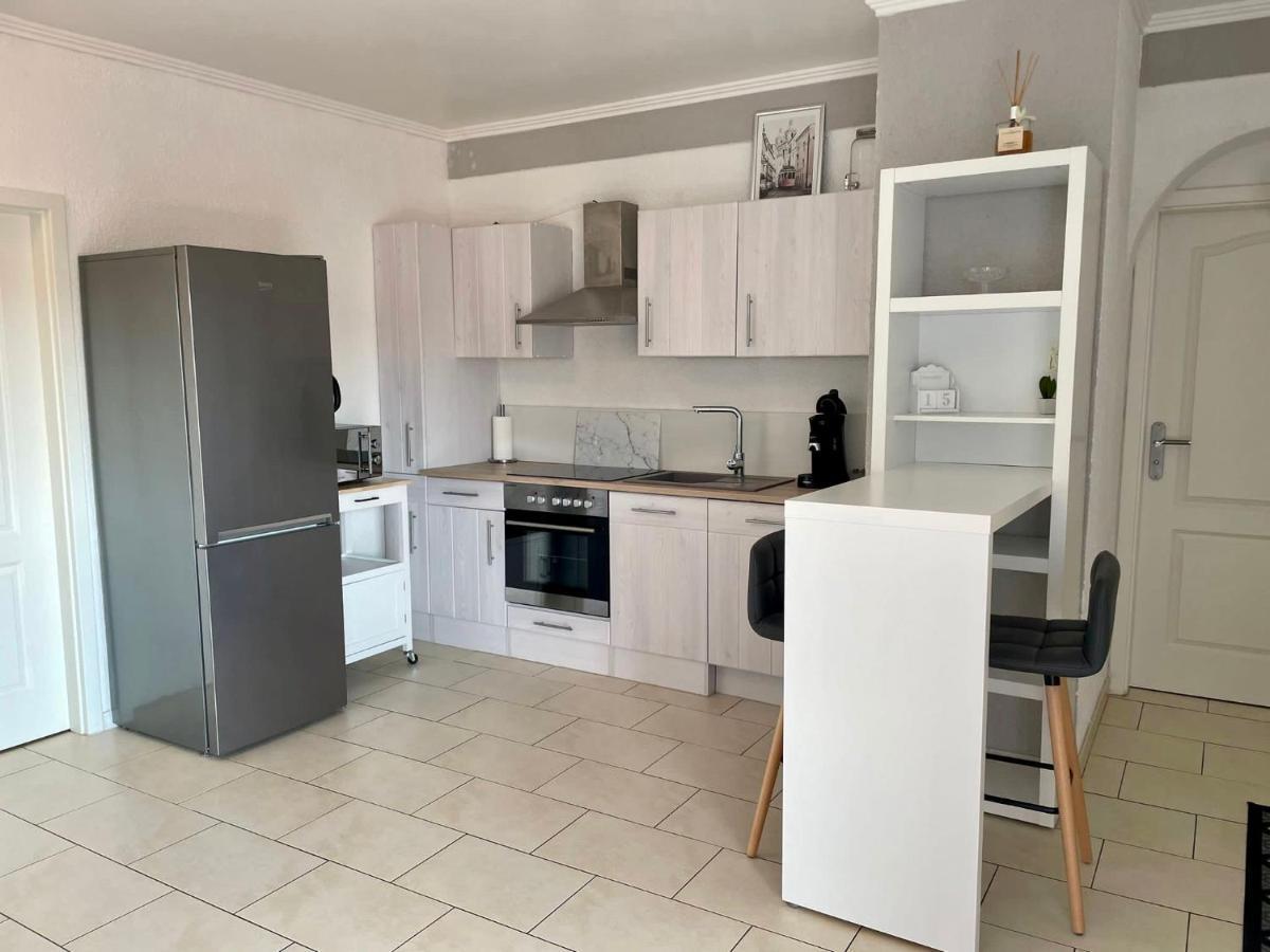 #4-kino In Kliniknähe Mit Balkon/boxspringbett/netflix Apartment *